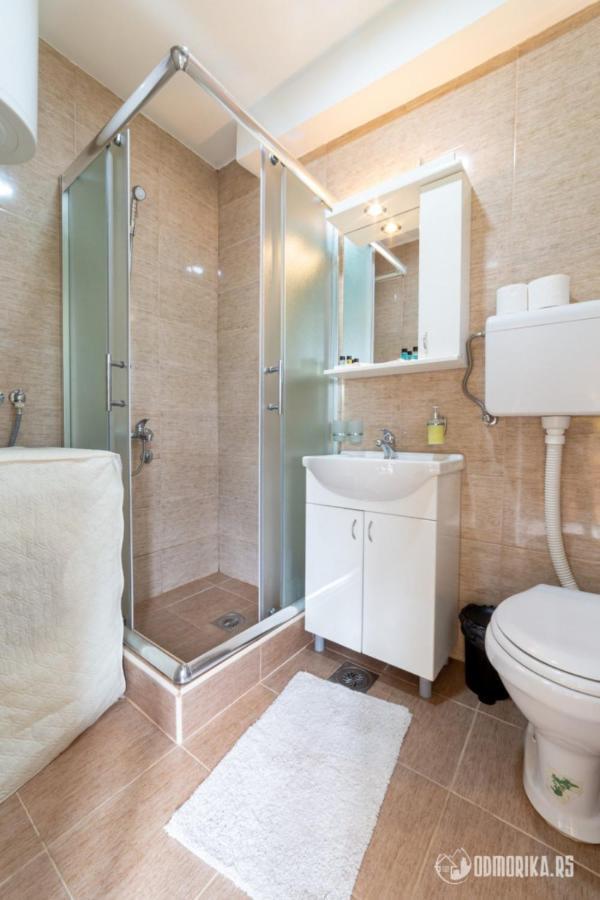 Apartmani Nina S Bajina Basta Exterior foto