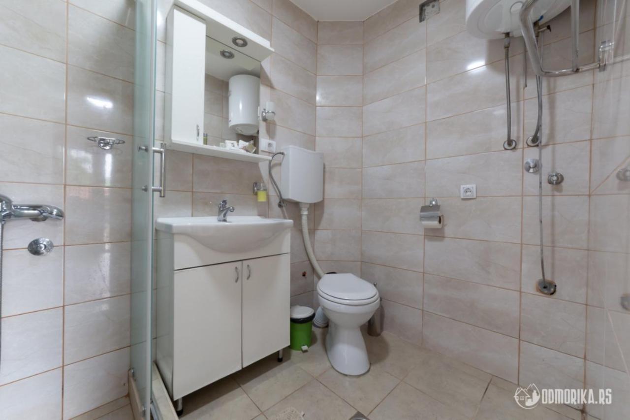 Apartmani Nina S Bajina Basta Exterior foto